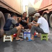 Quảng Ninh lên phương án ‘giải cứu’ hơn 1.500 container bị mắc kẹt ở Móng Cái