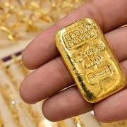 Giá vàng thế giới tiếp tục tăng cao do lo ngại về lạm phát