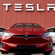 Tesla tiếp tục ‘ăn nên làm ra’ với lợi nhuận cao kỷ lục