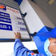 Quỹ ‘nuốt hết’ mức giảm giá xăng dầu