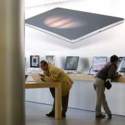 Apple đặt sản xuất Apple Watch và MacBook ở Việt Nam?