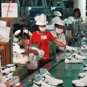 Chuyển dịch sản xuất sang Việt Nam: ngành da giày đón sóng?