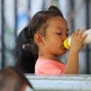Sữa Nhật đua ‘cắm dùi’ ở Việt Nam và Campuchia