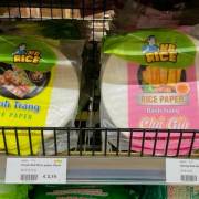 Bánh tráng Mr Rice của Duy Anh Foods lên kệ siêu thị tại Hà Lan