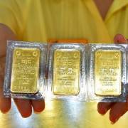 Thị trường 24/7: Giá vàng miếng vượt 70 triệu đồng; Lợi nhuận của Samsung Electronics dự kiến giảm đến 80%