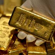 Dự báo giá vàng sẽ giảm về ngưỡng 1.930 USD