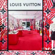 Chiêu tiếp thị ‘siêu to khổng lồ’ của Louis Vuitton