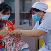 WHO và UNICEF sẽ tìm nguồn vắc xin cho Việt Nam