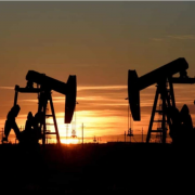 Giá dầu thô có khả năng tăng trở lại