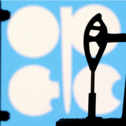Quyết định phút cuối của OPEC+
