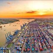 Xuất khẩu gặp ‘vận hạn’ ngay đầu năm mới 2024