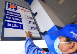 Quỹ ‘nuốt hết’ mức giảm giá xăng dầu