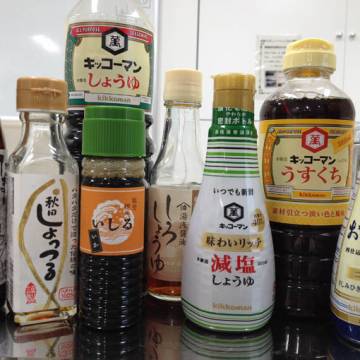 Văn hóa ẩm thực: Xì dầu Nhật bị chê hôi