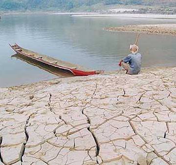 Mực nước sông Mekong thấp nhất trong vòng 90 năm qua
