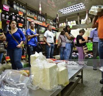 Venezuela phân phát hơn 4 nghìn tấn lương thực cho người dân