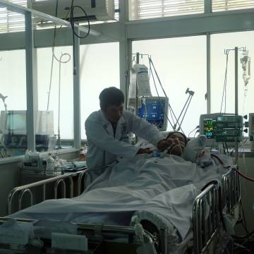 Cán bộ y tế Nhà nước không được đứng đầu bệnh viện tư nhân