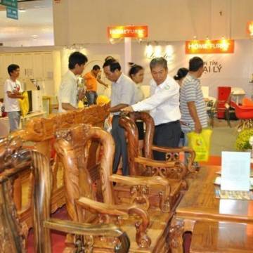 Doanh nghiệp Trung Quốc đổ tiền chi phối ngành gỗ Việt Nam