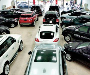 Ôtô con nhập khẩu tăng gấp 3 lần ngay sau khi thuế giảm