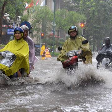 Việt Nam có thể sắp phải đón 3-4 cơn bão đổ bộ vào