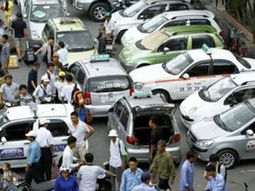 Nhiều hãng taxi phản đối dự thảo quản lý kinh doanh taxi ở Hà Nội
