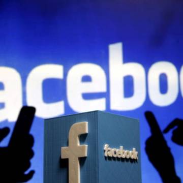 Nga yêu cầu Facebook định vị dữ liệu người dùng nếu không muốn bị chặn