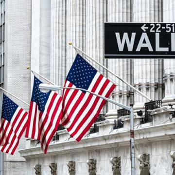 Mỹ công bố báo cáo kinh tế đầu tiên dưới thời Tổng thống Trump