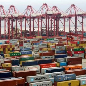 Thặng dư thương mại của Trung Quốc với Mỹ lập kỷ lục trong tháng 8