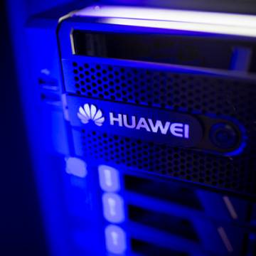 Huawei kiện một startup của Mỹ