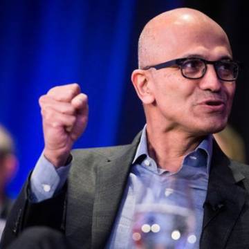 Sau 16 năm, Microsoft lại là công ty vốn hóa lớn nhất toàn cầu