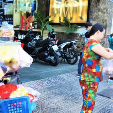 Thương mại điện tử Việt vẫn còn chông chênh