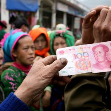 Trung Quốc tìm nơi ‘tránh đòn thuế’, Việt Nam có thể bị ‘vạ lây’