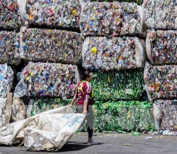 Tập đoàn hóa chất Thái Lan sẽ chi 1,5 tỷ USD vào tái chế chai nhựa