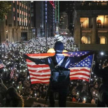 Tổng thống Trump ký ban hành luật ủng hộ người biểu tình Hong Kong