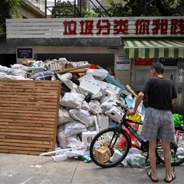 Rác thải bao bì tăng chóng mặt ở Trung Quốc