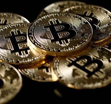 Giá Bitcoin tiếp tục lập kỷ lục, vượt ngưỡng 50.000 USD