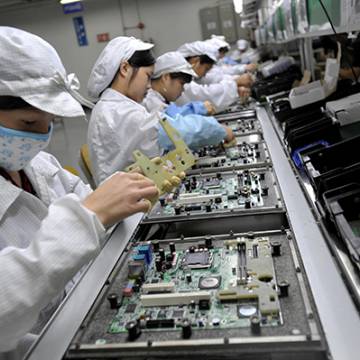 Nhiều doanh nghiệp điện tử tiếp tục mở rộng sản xuất tại Việt Nam