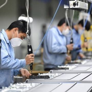 Trung Quốc khôi phục hoạt động của ngành chế tạo