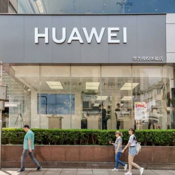 Mỹ gia hạn giấy phép tạm thời cho Huawei đến tháng 5