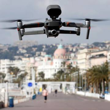 Bất chấp lo ngại của Mỹ, châu Âu dùng drone Trung Quốc kiểm soát dịch