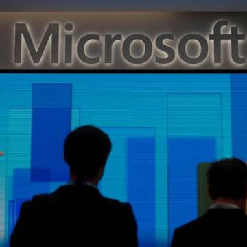 Microsoft cho phép nhân viên ở Mỹ làm việc tại nhà vĩnh viễn