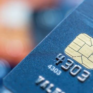Ngân hàng dừng phát hành thẻ từ ATM từ ngày 31/3/2021