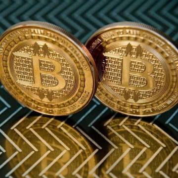Bitcoin tăng mạnh về gần ngưỡng 40.000 USD
