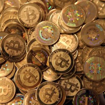 Bitcoin rớt xuống mức giá thấp nhất trong một tháng qua