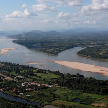 Thủy điện Trung Quốc tích nước sớm, dòng chảy mùa lũ Mekong thiếu hụt 60%