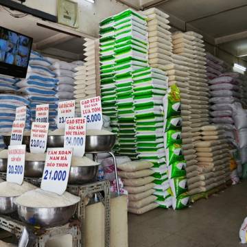 Giá gạo xuất khẩu của Việt Nam trở lại mức kỷ lục