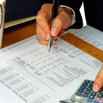 Nâng mức giảm trừ gia cảnh để bớt ‘gánh nặng’ cho người nộp thuế