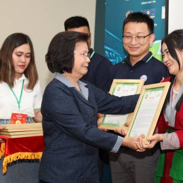 Bộ trưởng Lê Minh Hoan gửi thư khen 85 doanh nông trẻ tiêu biểu