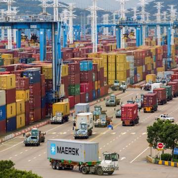 Trung Quốc đẩy mạnh xuất khẩu, nhiều quốc gia tìm cách ứng phó